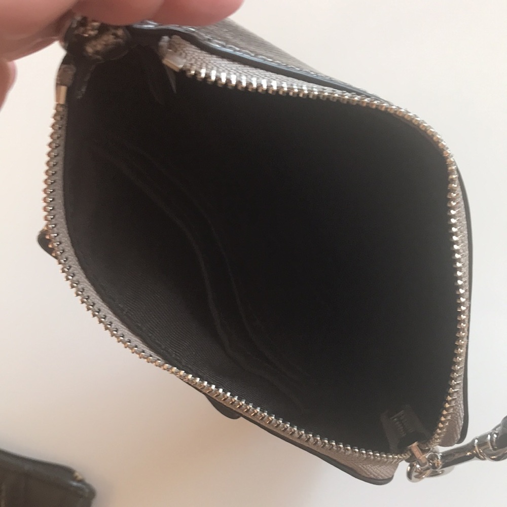 Coach Wristlet - Picture 4 of 7